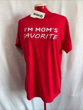 Women's Red 'I'm Mom's Favorite' Short Sleeve Tee MM161